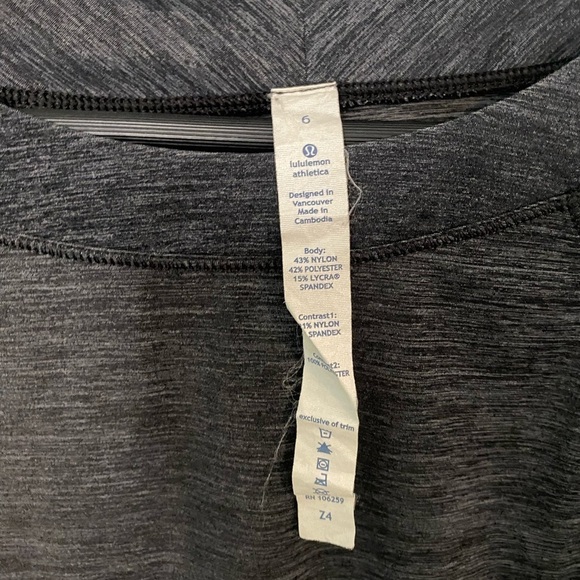 Lululemon Long-Sleeve Sun Top in Gray with Black Mesh Sz 6 - Picture 3 of 6